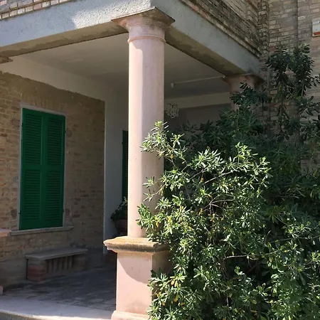 Ein-zimmer-wohnung Smeralda In Lido By Interhome